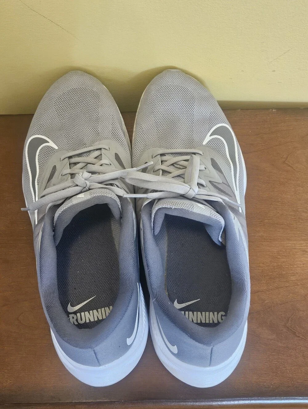 Nike Quest 3 Road Running Shoes Size 12 EUC